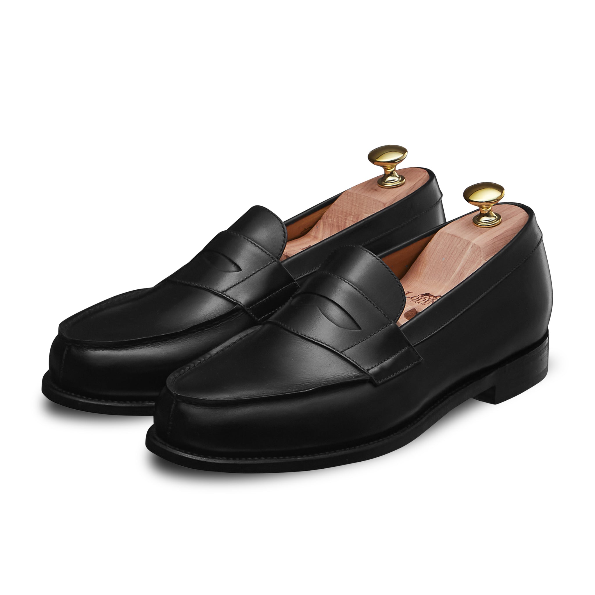 Mocassin noir en cuir de veau pleine fleur. Semelle cuir en cousu Goodyear LodinG